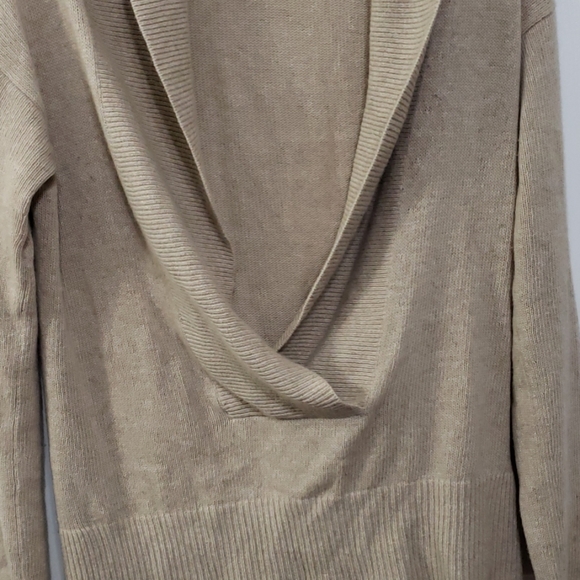 Banana republic sweater - Picture 3 of 4